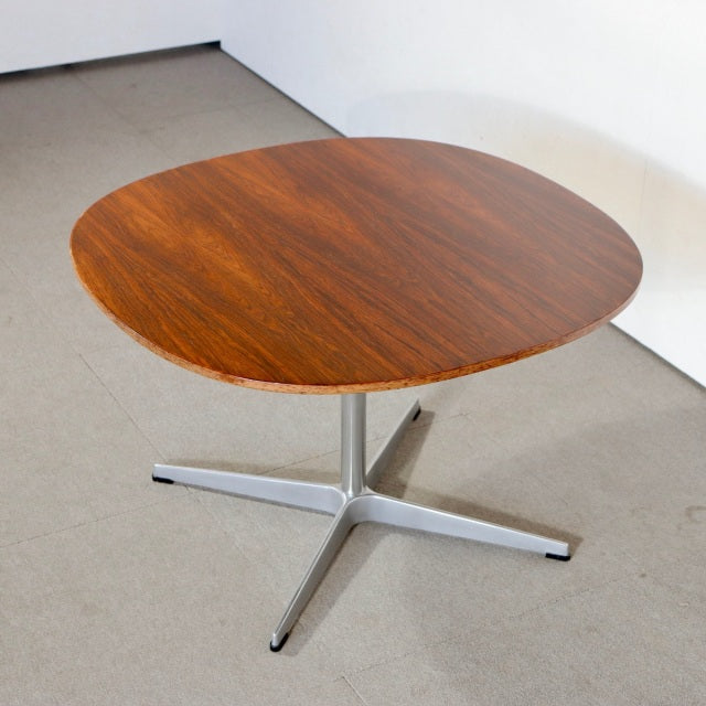Arne Jacobsen×Piet Hein Superellipse Table made by Fritz Hansen【数式】  ItemCode-SKOV96 | 送料込