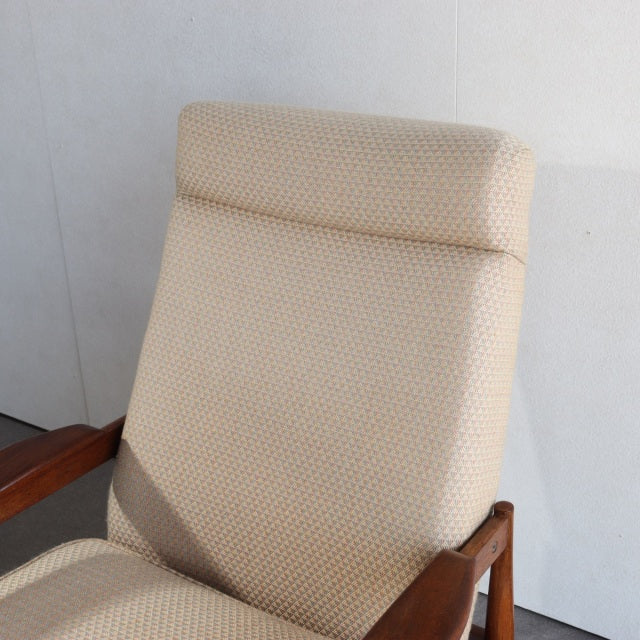 F様専用！　【シェアの世の中だけれども、ソファはシェアじゃなくて、占拠したい】　ヴィンテージ一人掛けソファ　商品番号26021a