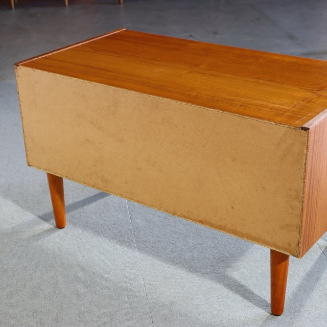 デンマーク製2段チェスト【限界】　ItemCode-SKOV17 | 送料込