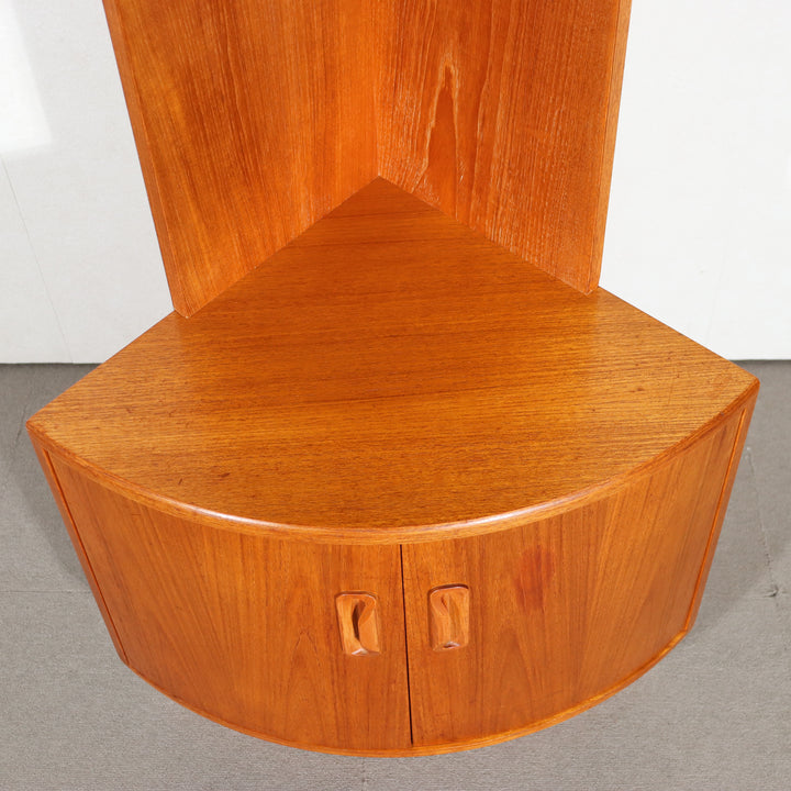 【comingsoon!】 G PLAN CORNER CABINET ItemCode-DAWN22a