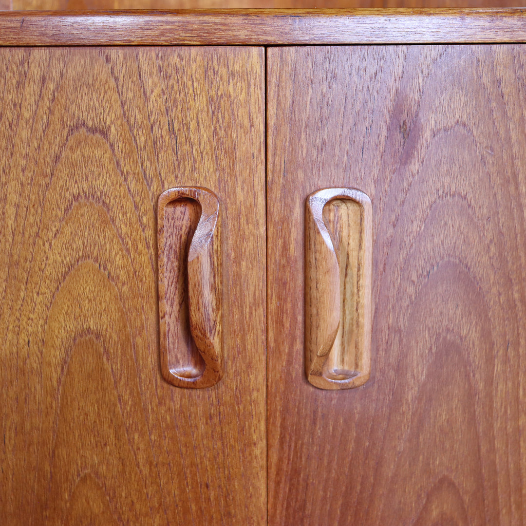 【comingsoon!】 G PLAN CORNER CABINET ItemCode-DAWN22b