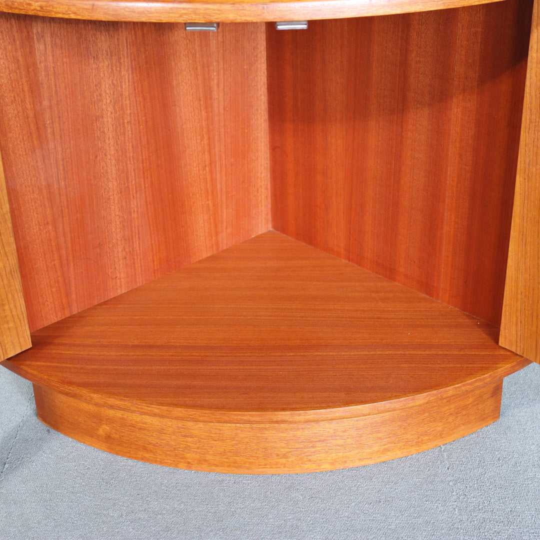 【comingsoon!】 G PLAN CORNER CABINET ItemCode-DAWN22b