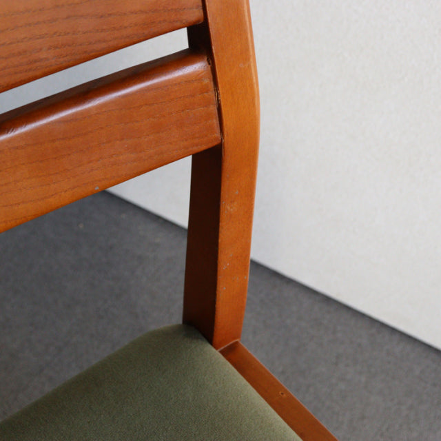 M様引き取り専用　いす。　淡緑。　ヴィンテージのダイニングチェア　商品番号25111a