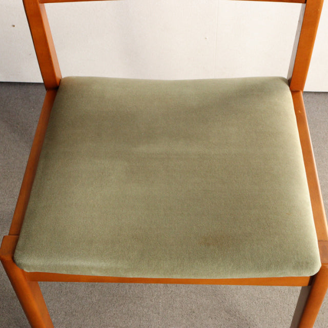 M様引き取り専用　いす。　淡緑。　ヴィンテージのダイニングチェア　商品番号25111b