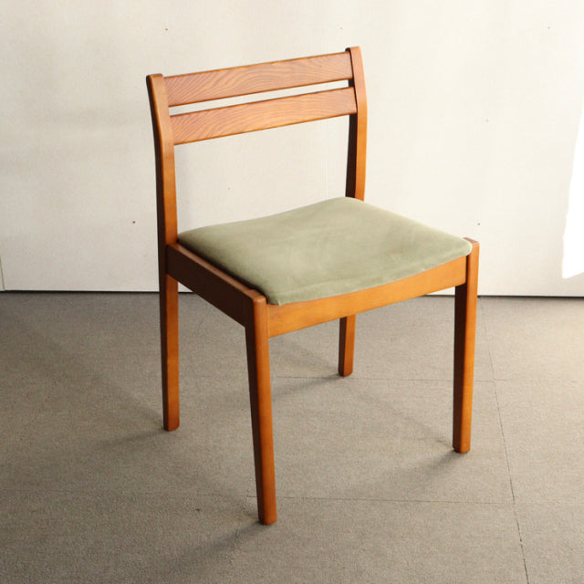 M様引き取り専用　いす。　淡緑。　ヴィンテージのダイニングチェア　商品番号25111b