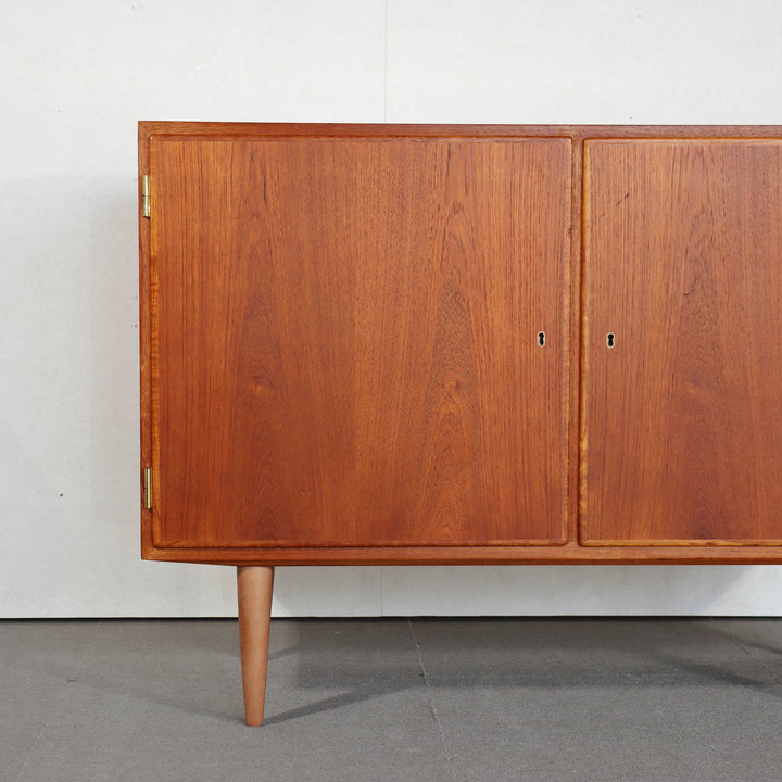【comingsoon!】 Cabinet by Poul Hundevad ItemCode-JORD101 | 送料込 |