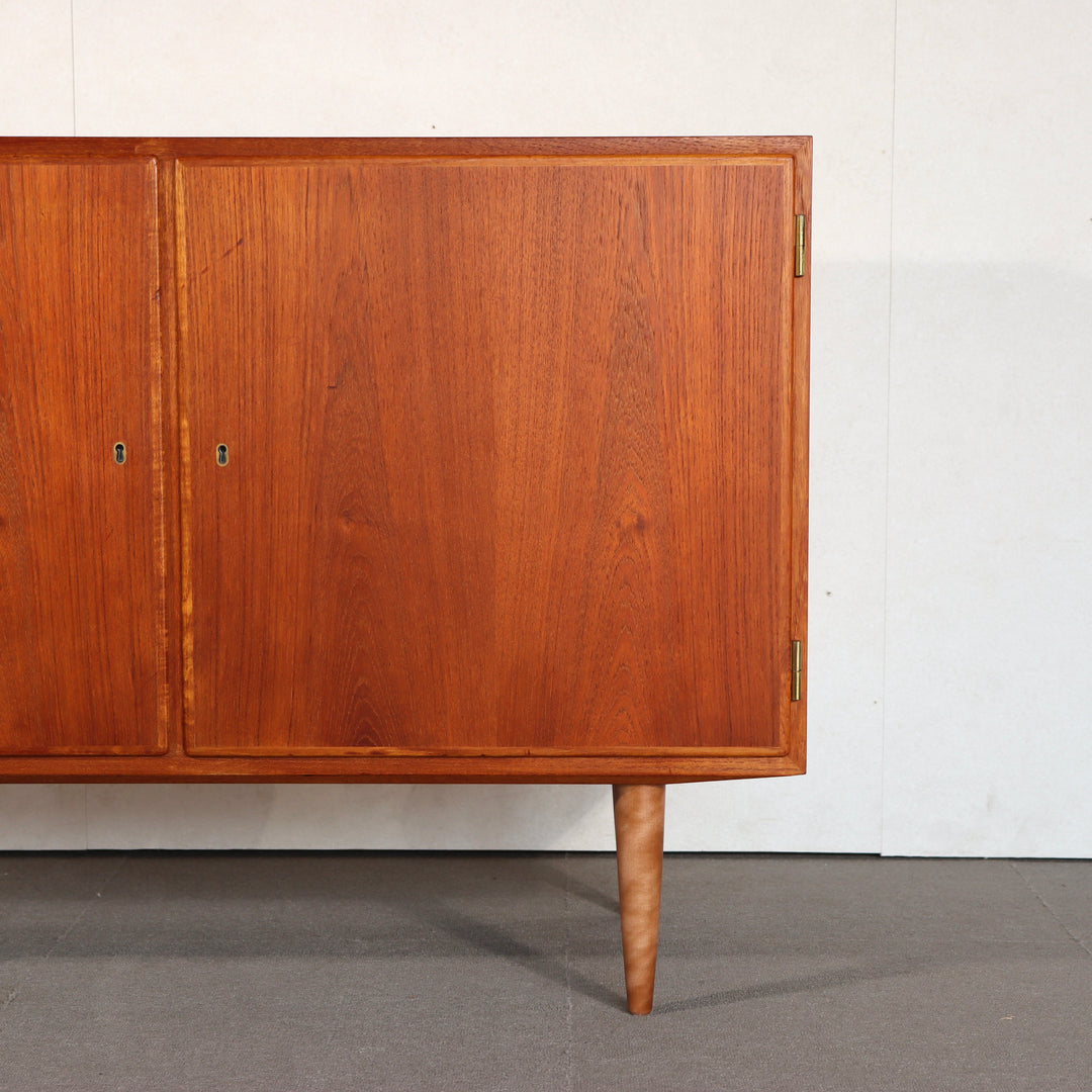 【comingsoon!】 Cabinet by Poul Hundevad ItemCode-JORD101 | 送料込 |