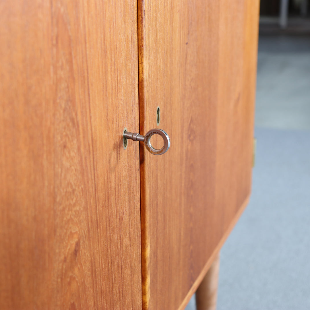【comingsoon!】 Cabinet by Poul Hundevad ItemCode-JORD101 | 送料込 |