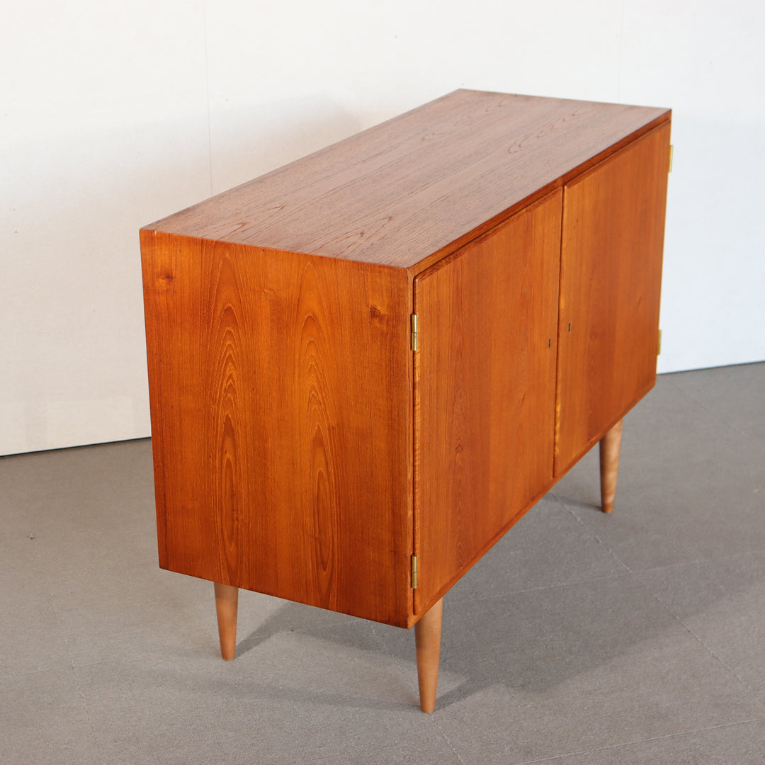 【comingsoon!】 Cabinet by Poul Hundevad ItemCode-JORD101 | 送料込 |