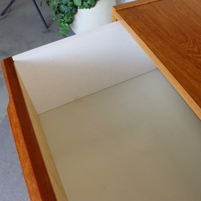 デンマーク製 チェスト 「直球ど真ん中」　商品番号25006