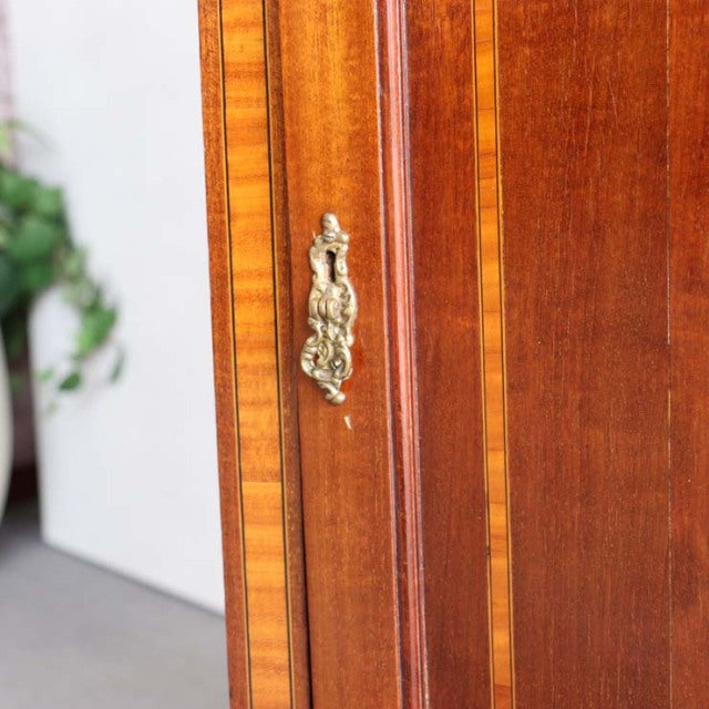 こっちのアンティーク！なぜこの価格か知りたい人はクリック！！　 Edwardian cabinet エドウォーディアンキャビネット 　商品番号24156
