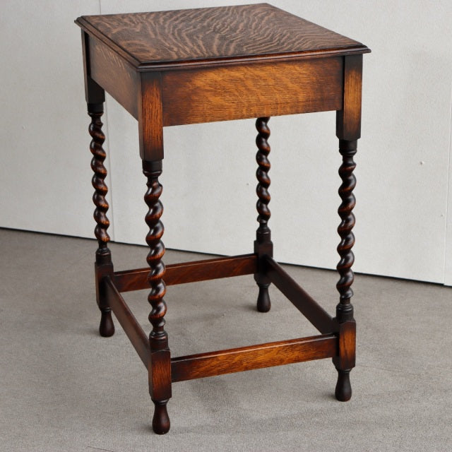 1930年代オケージョナルテーブル|英国アンティーク家具|【クルクル】ItemCode-27090 | 送料込