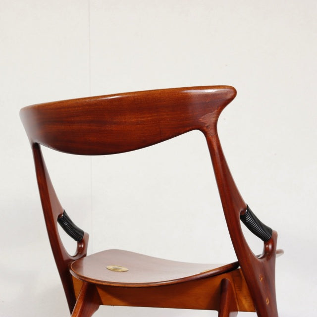 Arne Hovmand-Olsen Model-71 ダイニングチェア　ItemCode-SKOV99d | 送料込