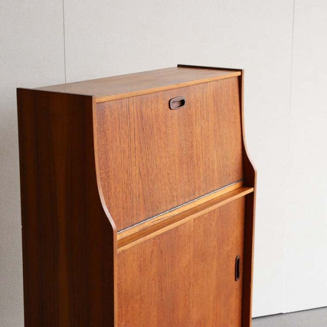 双子の長男　チーク材を使用したヴィンテージビュロー　商品番号24122