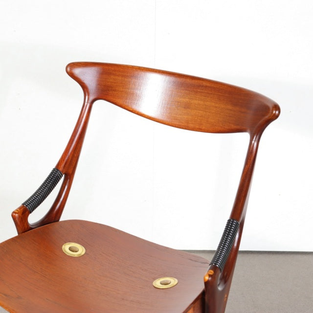 Arne Hovmand-Olsen Model-71 ダイニングチェア　ItemCode-SKOV99f | 送料込