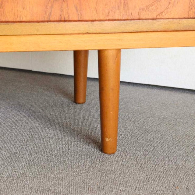 双子の次男　チーク材を使用したヴィンテージビュロー　商品番号24123