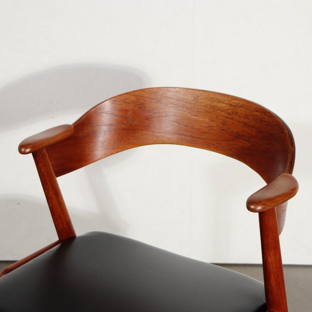 Kai Kristiansen Model-32 ダイニングチェア　ItemCode-SKOV97d | 送料込