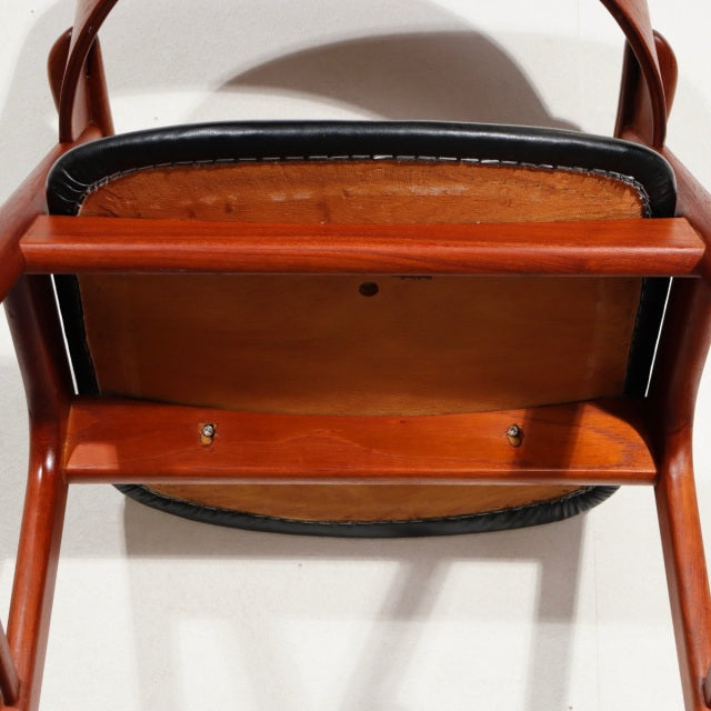 Kai Kristiansen Model-32 ダイニングチェア　ItemCode-SKOV97d | 送料込