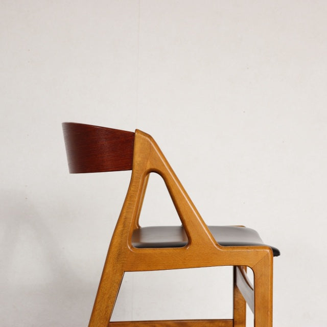 ダイニングチェア by Henning Kjaernulf model72　ItemCode-SKOV128a