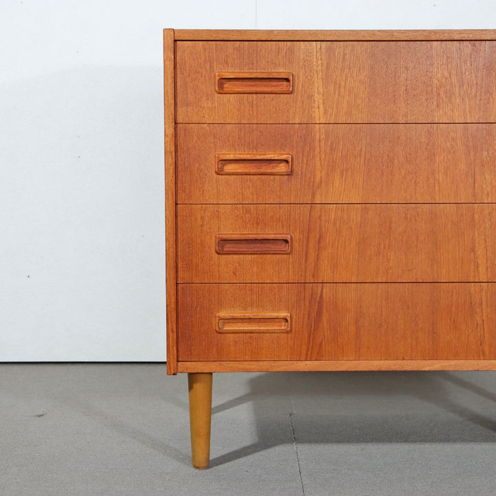 Chest of 4 drawers　ItemCode-SKOV4