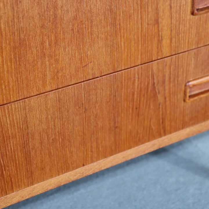 Chest of 4 drawers　ItemCode-SKOV4