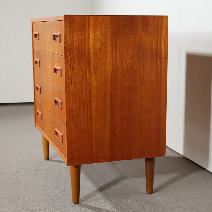 Chest of 4 drawers　ItemCode-SKOV4