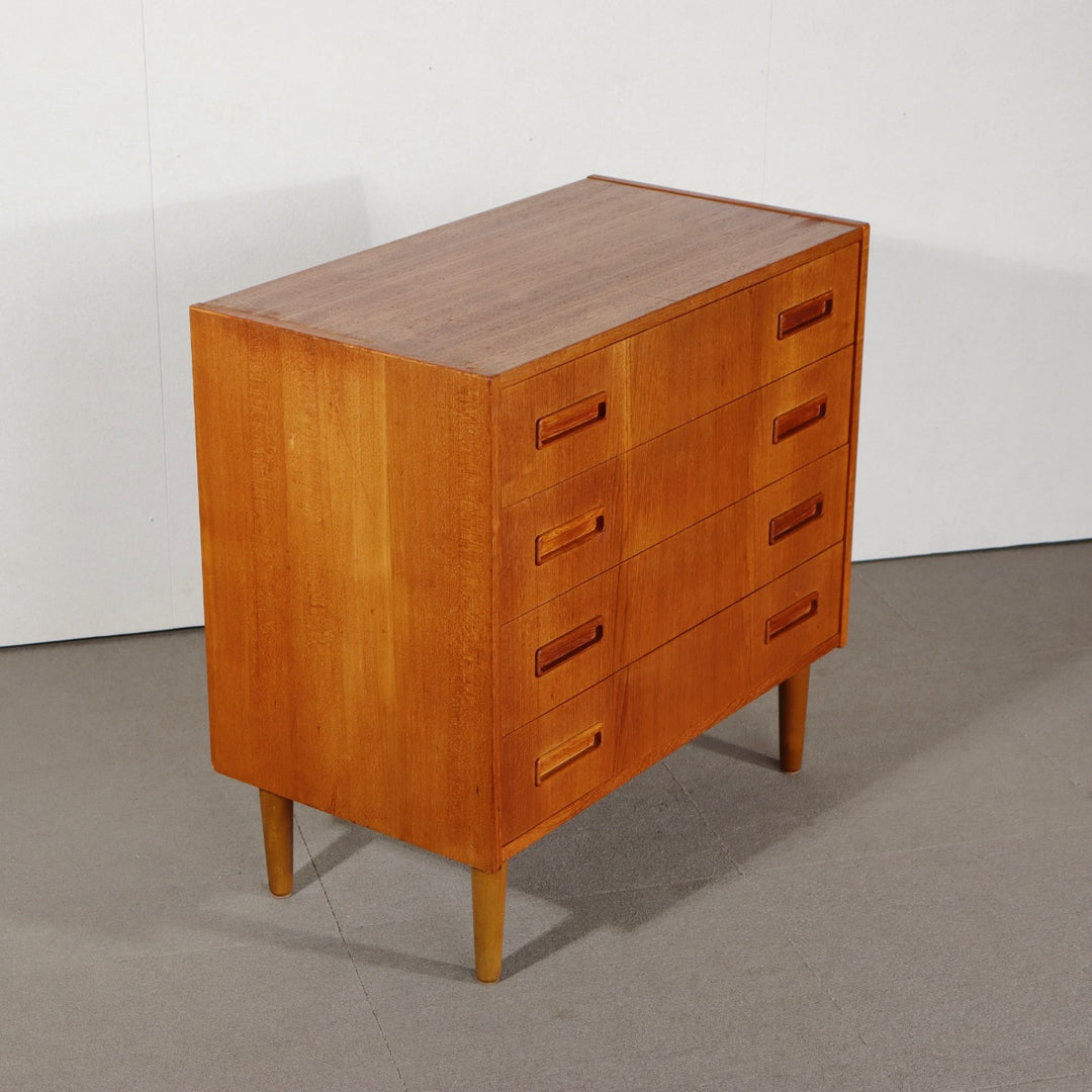 Chest of 4 drawers　ItemCode-SKOV4
