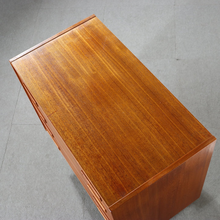 Chest of 4 drawers　ItemCode-SKOV4