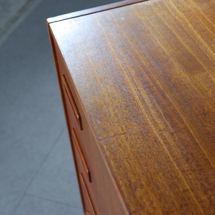 Chest of 4 drawers　ItemCode-SKOV4