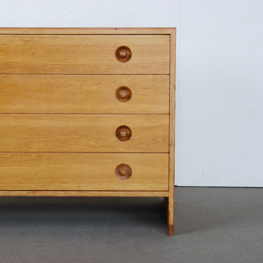 Hans J. Wegner RYモブラー 4段チェスト