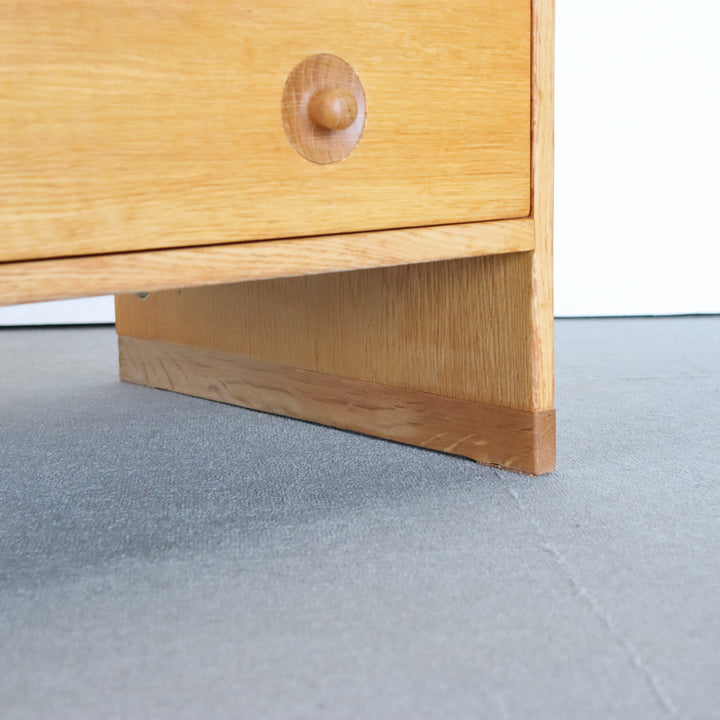 Hans J. Wegner RYモブラー 4段チェスト