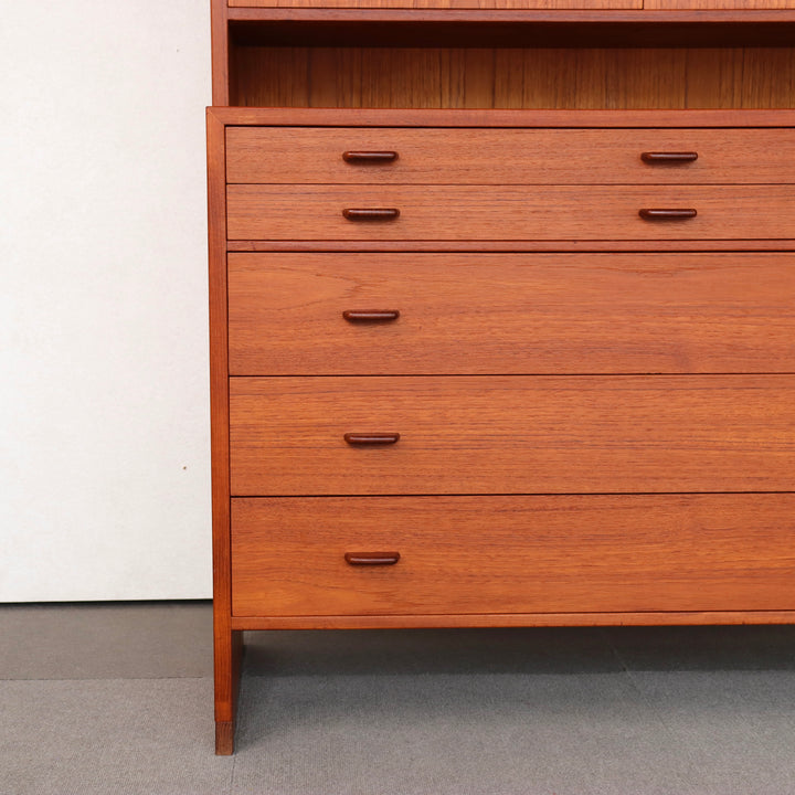 Hans J. Wegner RYモブラー キャビネット