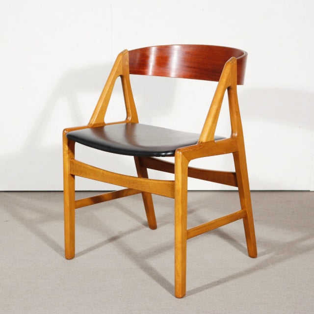 ダイニングチェア by Henning Kjaernulf model72　ItemCode-SKOV128b
