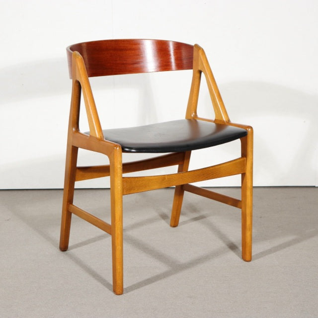 ダイニングチェア by Henning Kjaernulf model72　ItemCode-SKOV128b