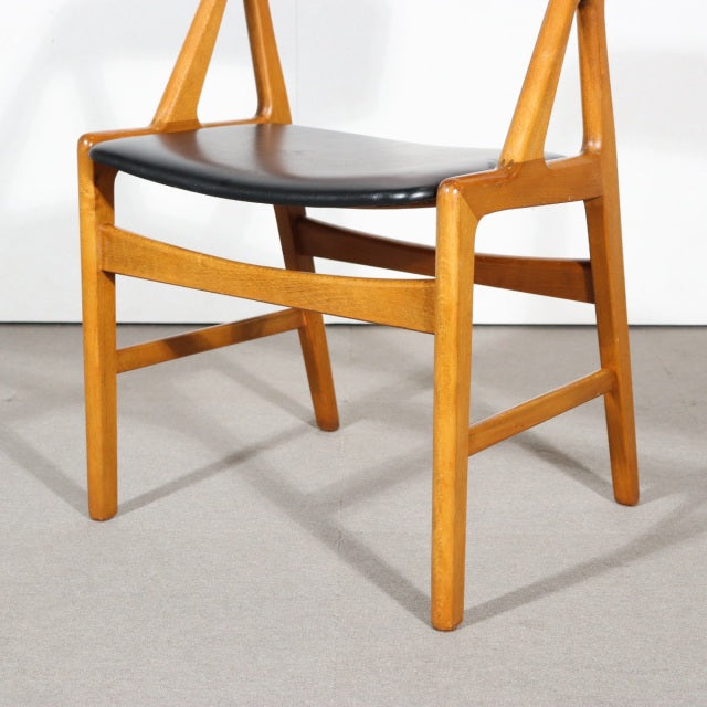 ダイニングチェア by Henning Kjaernulf model72　ItemCode-SKOV128b