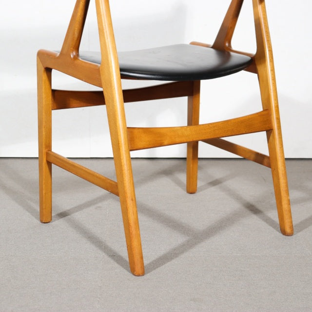 ダイニングチェア by Henning Kjaernulf model72　ItemCode-SKOV128b