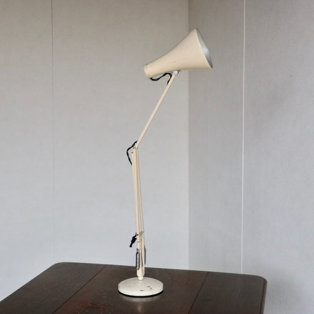LUXO。　ANGLEPOISE(アングルポイズ)のヴィンテージランプ ItemCode-01100 | 送料込