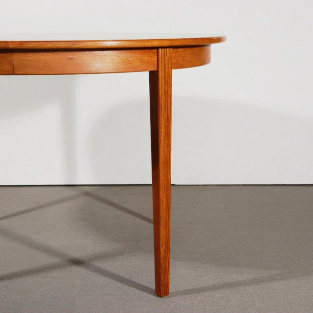 北欧デンマーク製ラウンドダイニングテーブル【忘】　　ItemCode-SKOV122 | 送料込