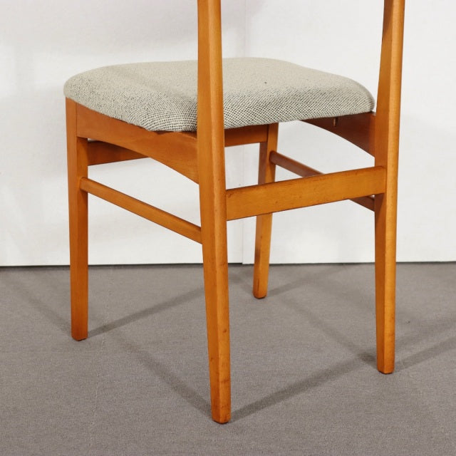 お持ち帰り専用！　【送料込み】　2脚目以降割引あり　【経年劣化？はぁ？失礼ね、経年美化って言ってくれる？と語るヴィンテージダイニングチェア】　チーク材　座面張替え済み　商品番号29088b
