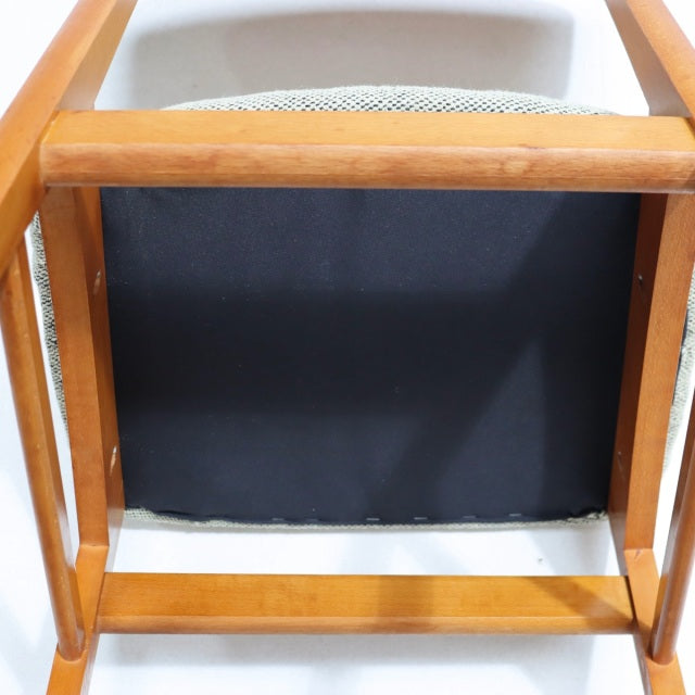 お持ち帰り専用！　【送料込み】　2脚目以降割引あり　【経年劣化？はぁ？失礼ね、経年美化って言ってくれる？と語るヴィンテージダイニングチェア】　チーク材　座面張替え済み　商品番号29088b