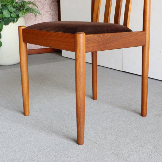 いす。　濃茶。　メレデューMEREDEWのダイニングチェア　　商品番号24149e