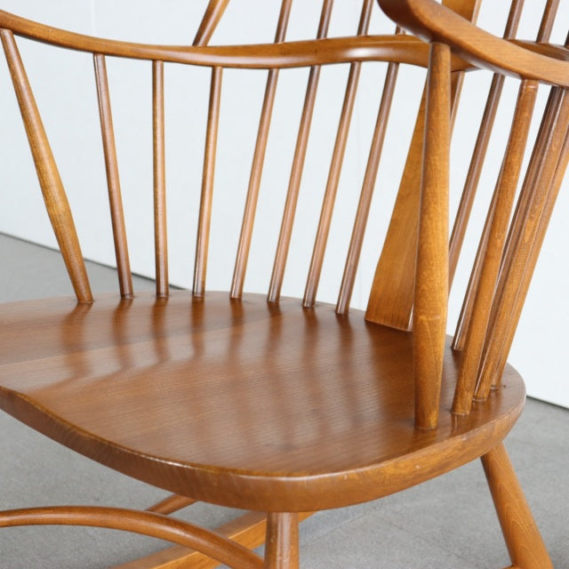 アーコールERCOL　 SWAN BACK ロッキングチェア　商品番号26149