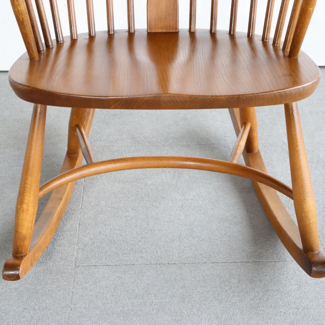 アーコールERCOL　 SWAN BACK ロッキングチェア　商品番号26149