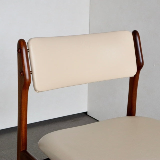 エリック・バッハErik Buch Model 49 ダイニングチェア　背もたれダメージあり　商品番号23127b