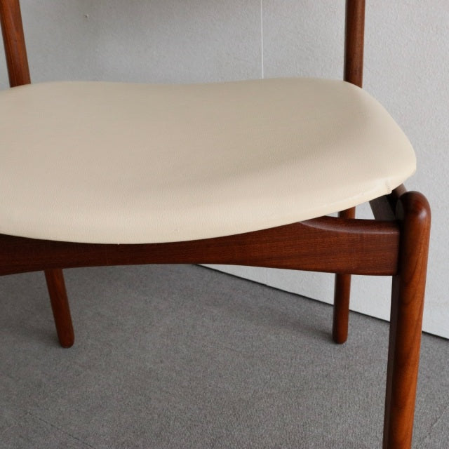 エリック・バッハErik Buch Model 49 ダイニングチェア　背もたれダメージあり　商品番号23127b