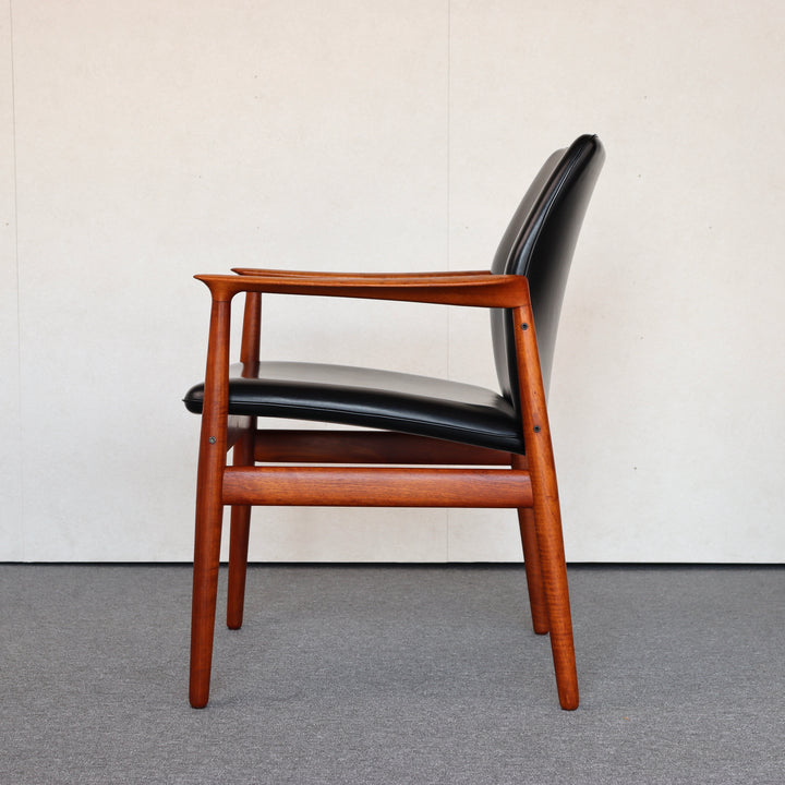 Glostrup Mobelfabrik北欧ヴィンテージ アームチェア | ItemCode-JORD22 | 送料込 |