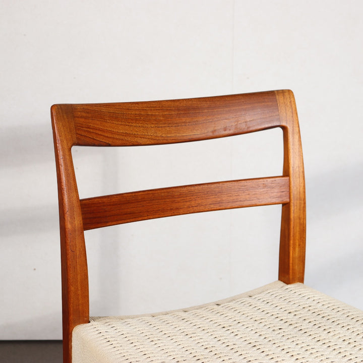 【comingsoon!】　DANISH TEAK DINING CHAIR　ItemCode-29035d