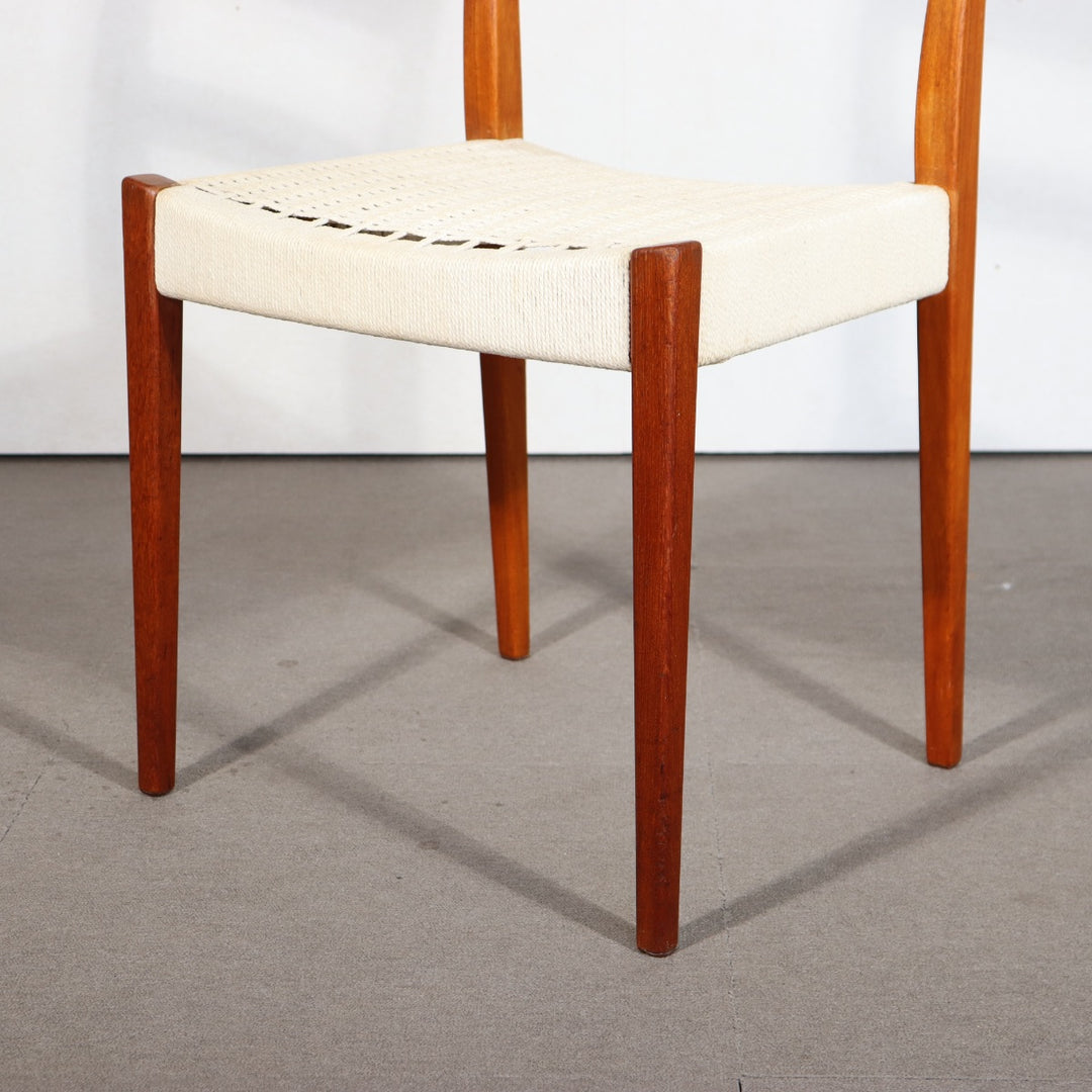 【comingsoon!】　DANISH TEAK DINING CHAIR　ItemCode-29035d