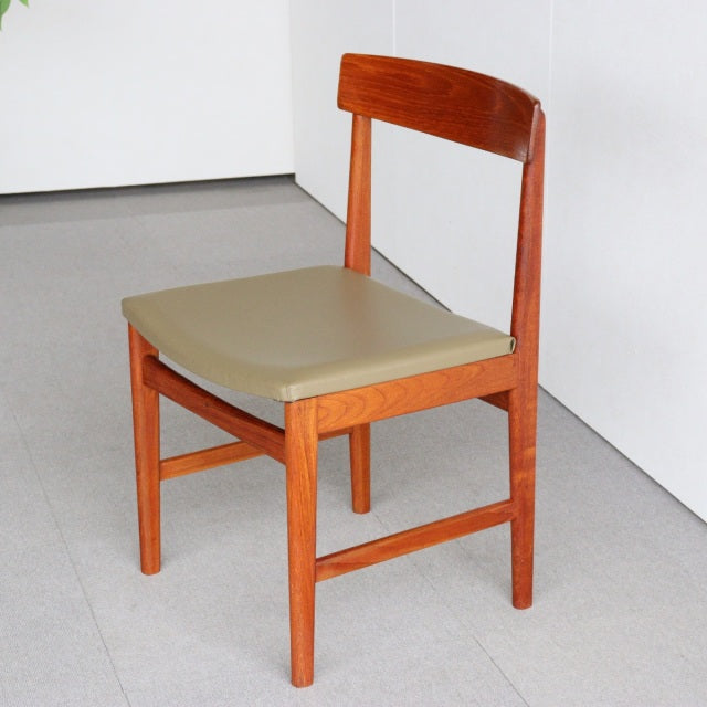 Ulferts Möbler ダイニングチェア　座面張替済 商品番号【022010d】