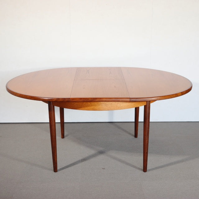 X様専用！　G PLAN CIRCULAR DINING TABLE　再塗装済み　商品番号28111